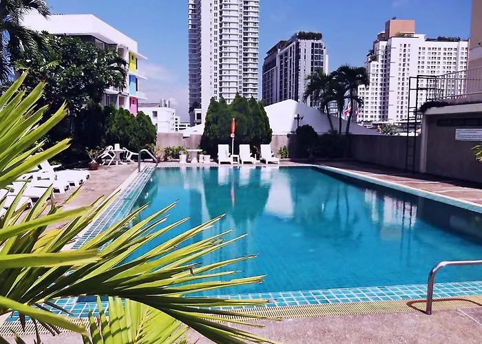 Hotel Ratchada 3*
